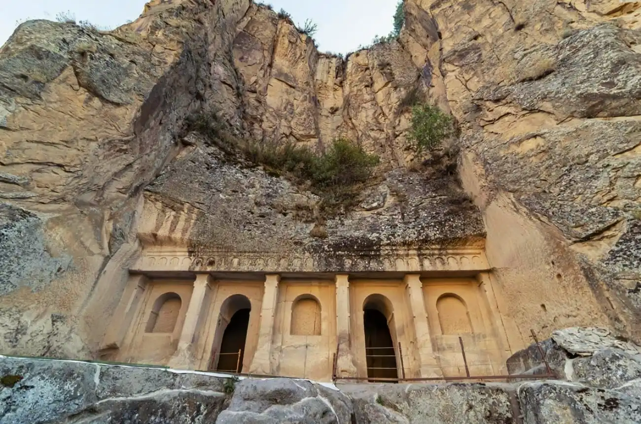 peristrema-monasterio-ihlara-aksaray-cappadocia-turkey